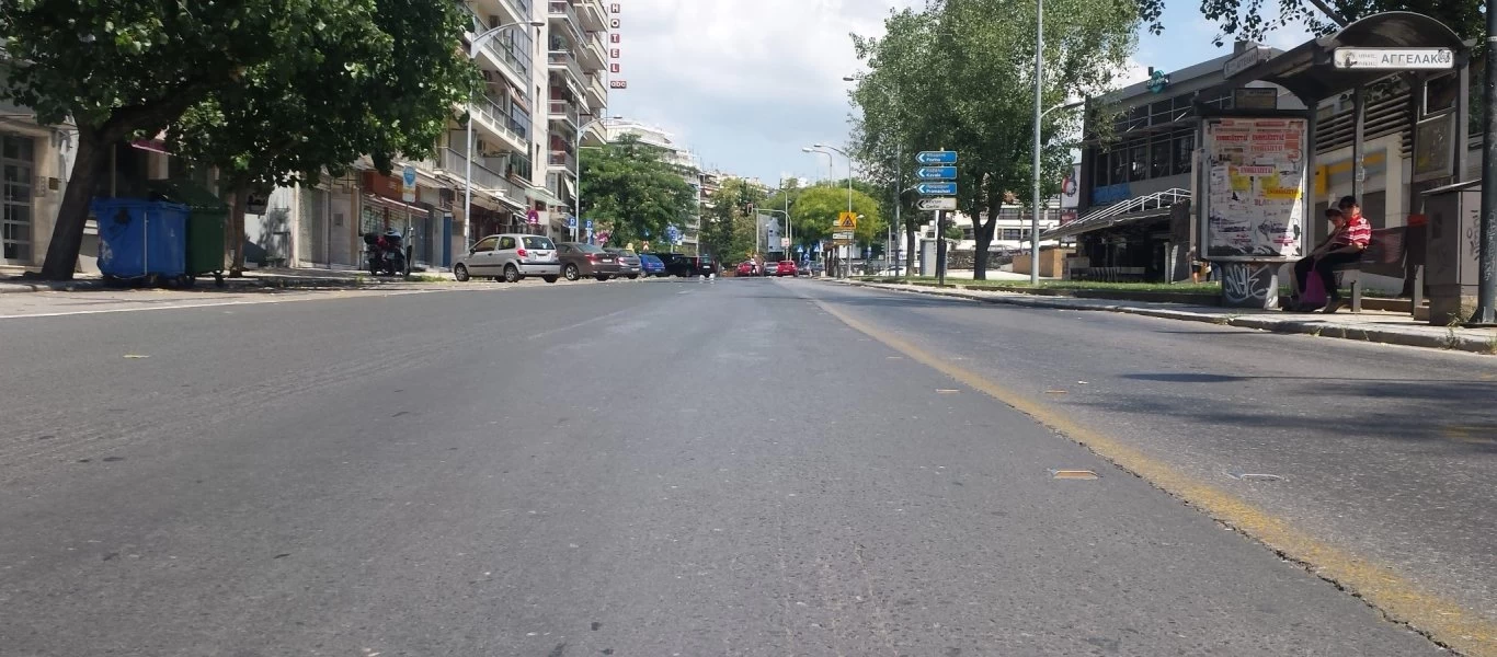 Κορωνοϊός: Πλήττει την αγορά - Άδεια πόλη η Θεσσαλονίκη (φώτο)